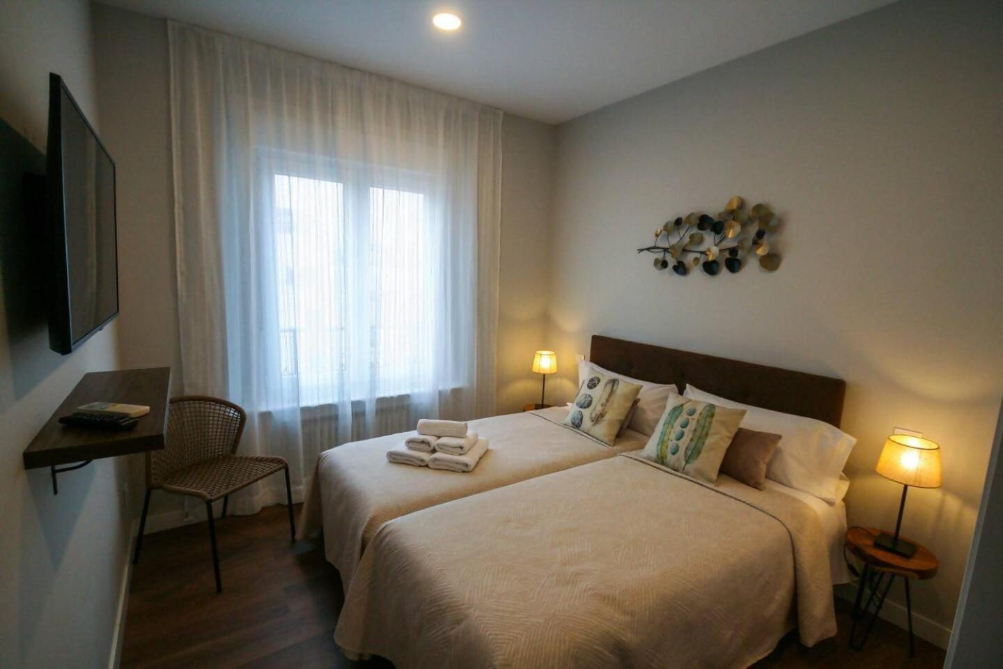 Con Terraza A Gran Via Y Palacio Real Apartamento *